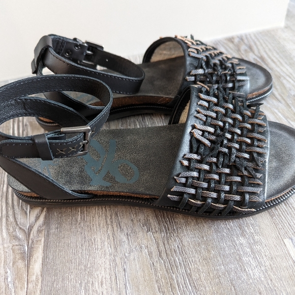 OTBT leather sandals - Picture 4 of 6